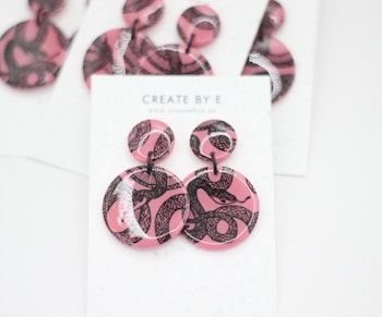 Glossy circle (rosa/mönstrad)