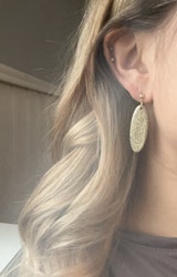 Oval (Svart/glitter/gloss/guld)