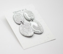 Glossy stone (glitter/silver)
