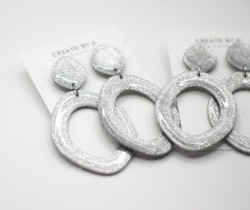 Shiny (silver/glitter)