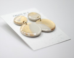 Glossy circle (vit/guld)