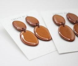 Glossy stone (rost/metallic)