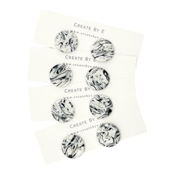 Glossiga svart/vita studs 1,5cm