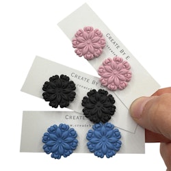 Biscuit studs (flera färgval)