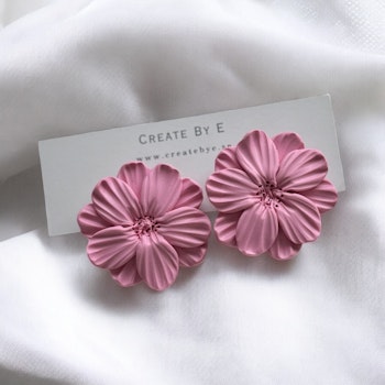 Blommor studs (rosa) 3cm