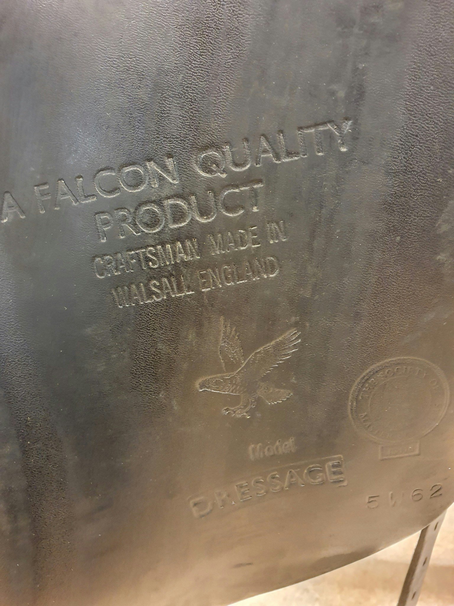 Falcon Dressyr, 18,5"