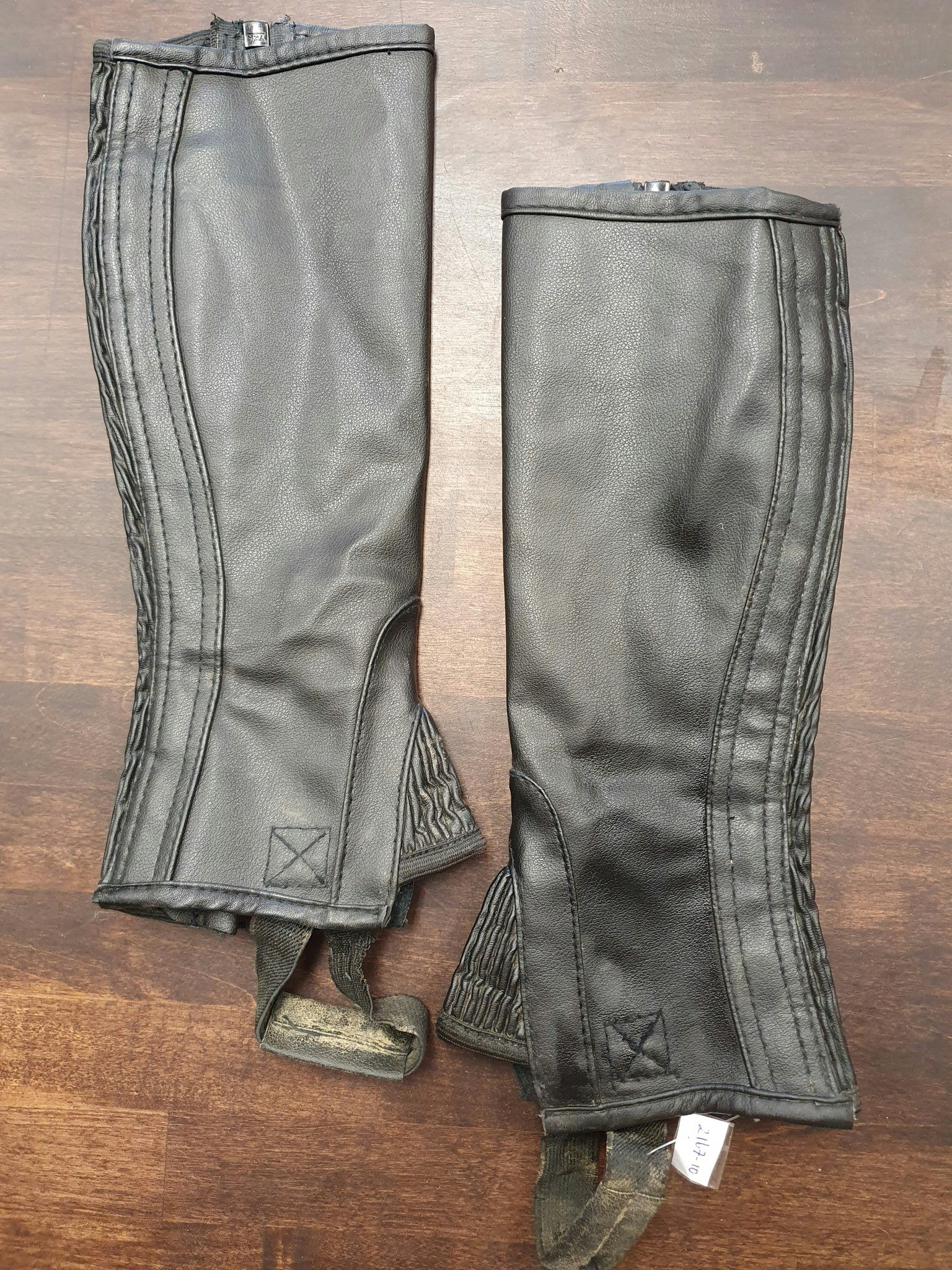 Svarta shortchaps, Längd 35cm