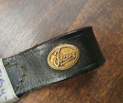 Jacson pannband i svart läder, 41cm