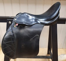 Frank Bains, hopp. 17"