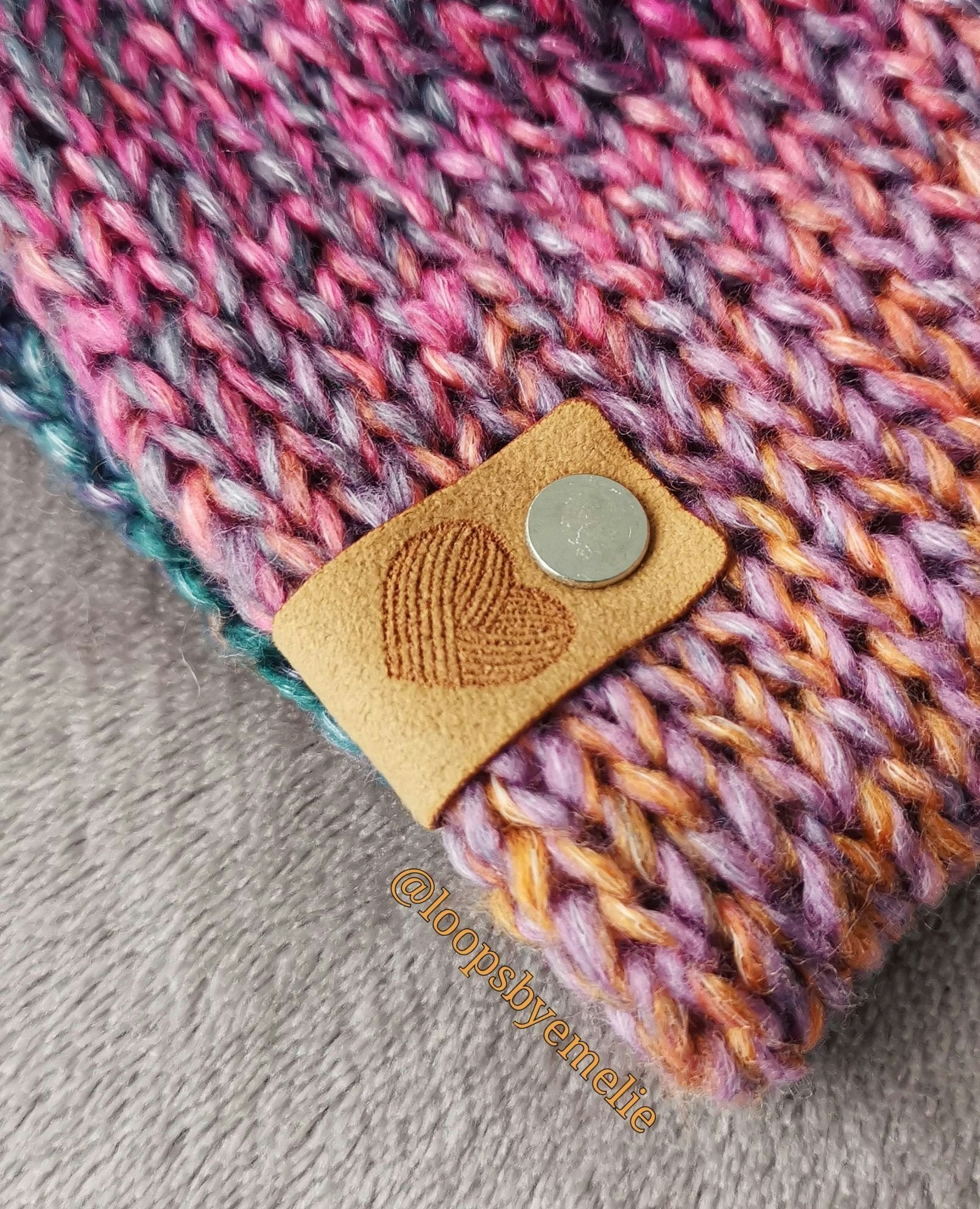 Dubbelstickat pannband med twist