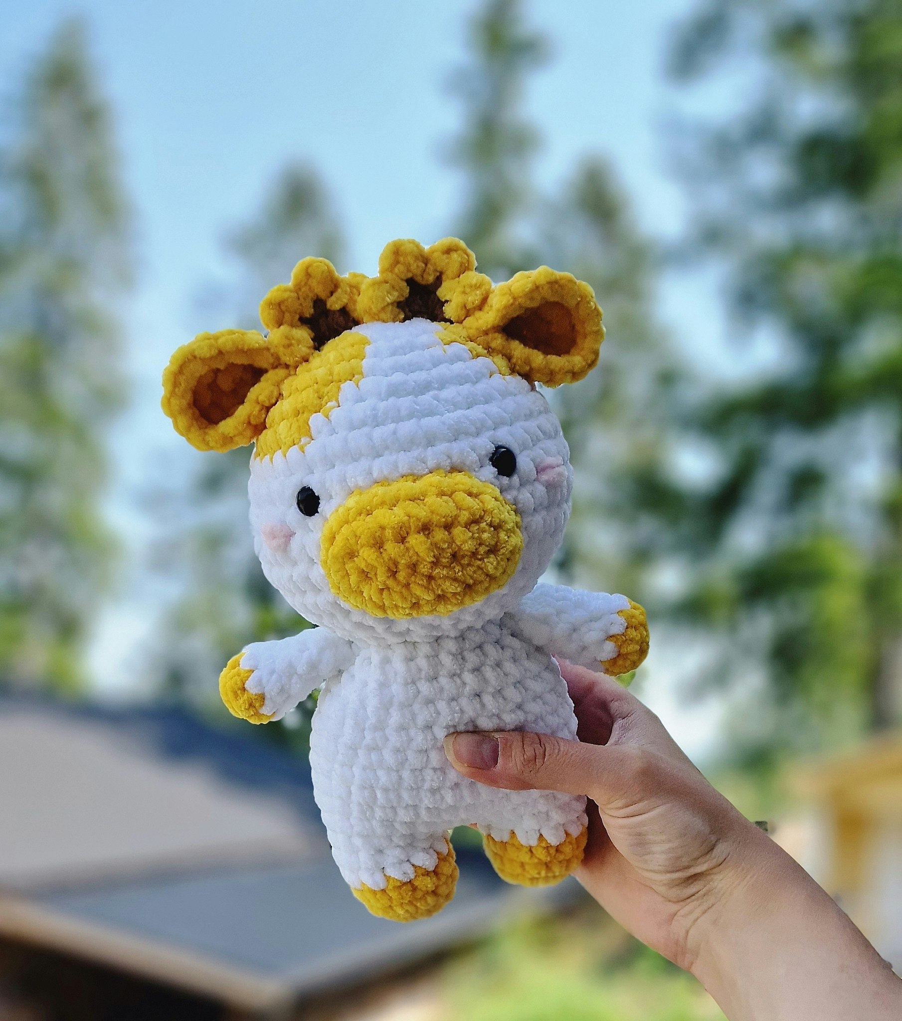 Sunflower cow