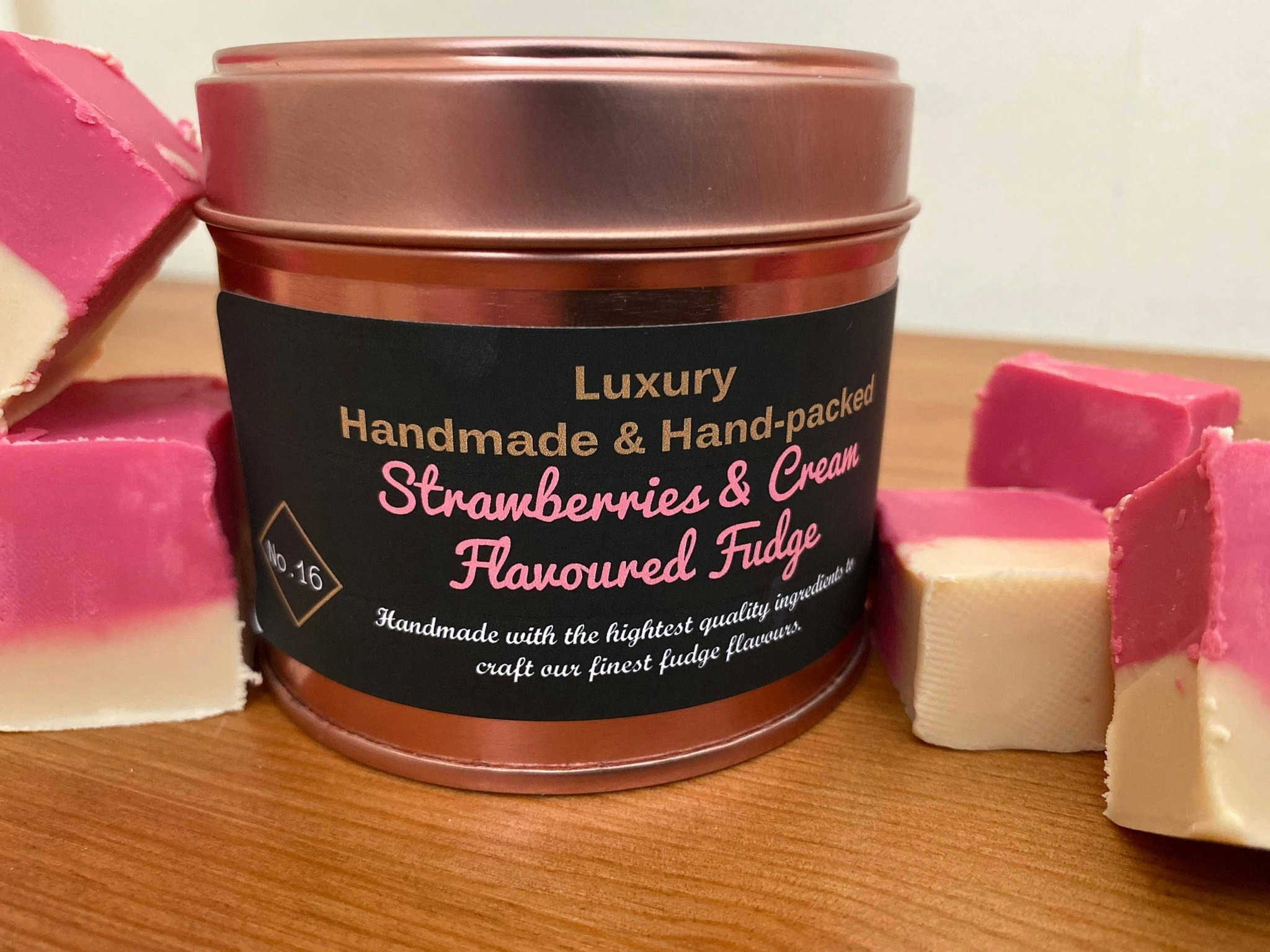 Handmade Luxury Fudge - Strawberries & Cream
