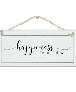 Crafty Clara Wooden Sign - "Happiness is Homemade"