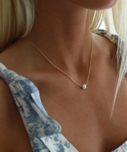 Katie Waltman - The Pearl Cove Necklace