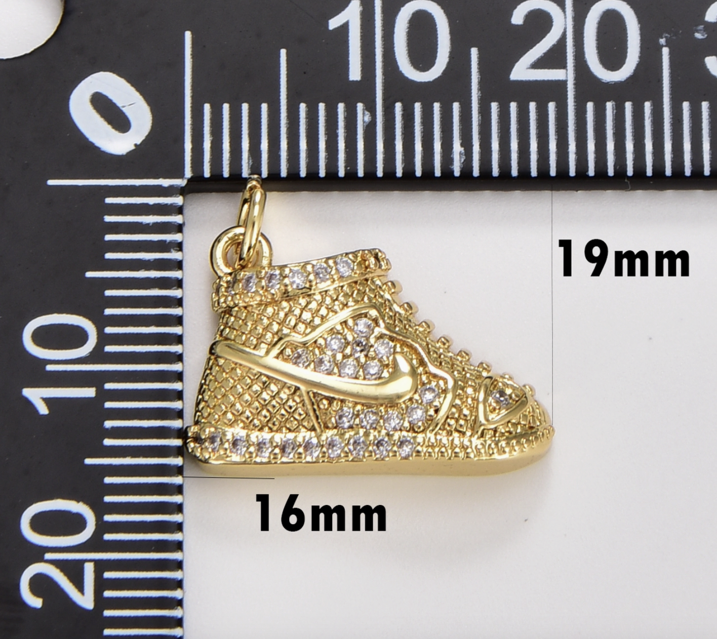 Beads Creation - 18K Gold - Sneaker Charm