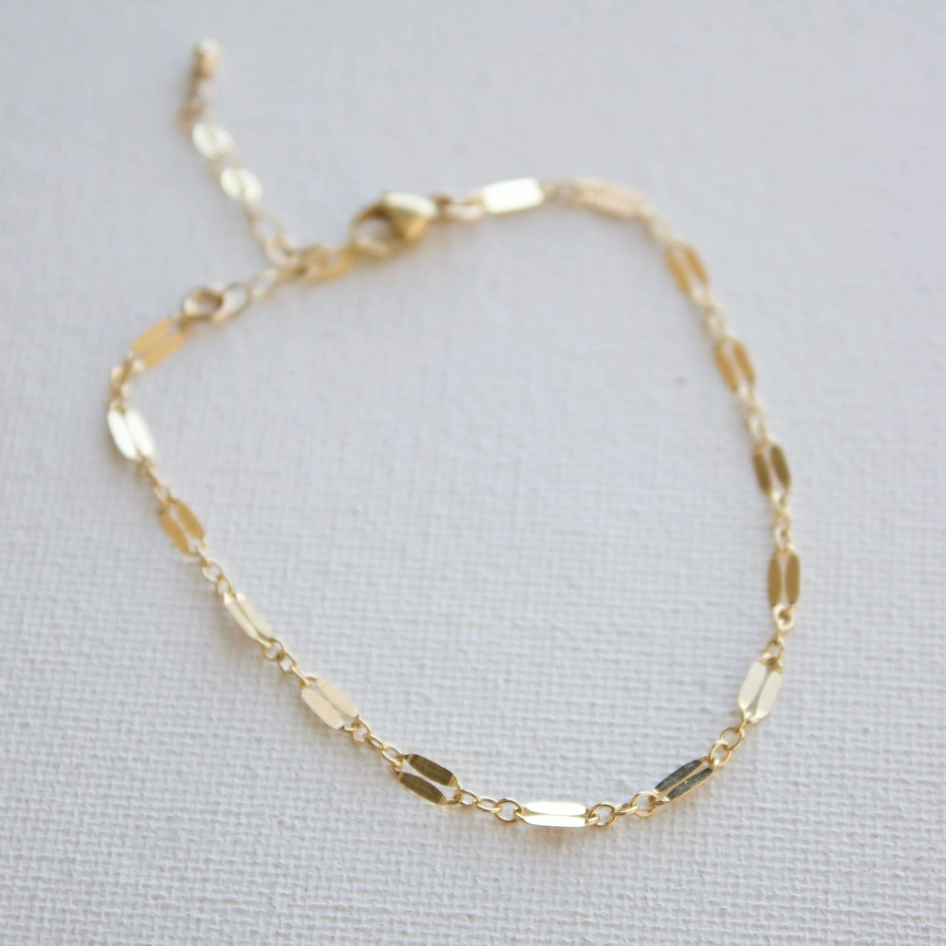Dapper Chain Gold Bracelet