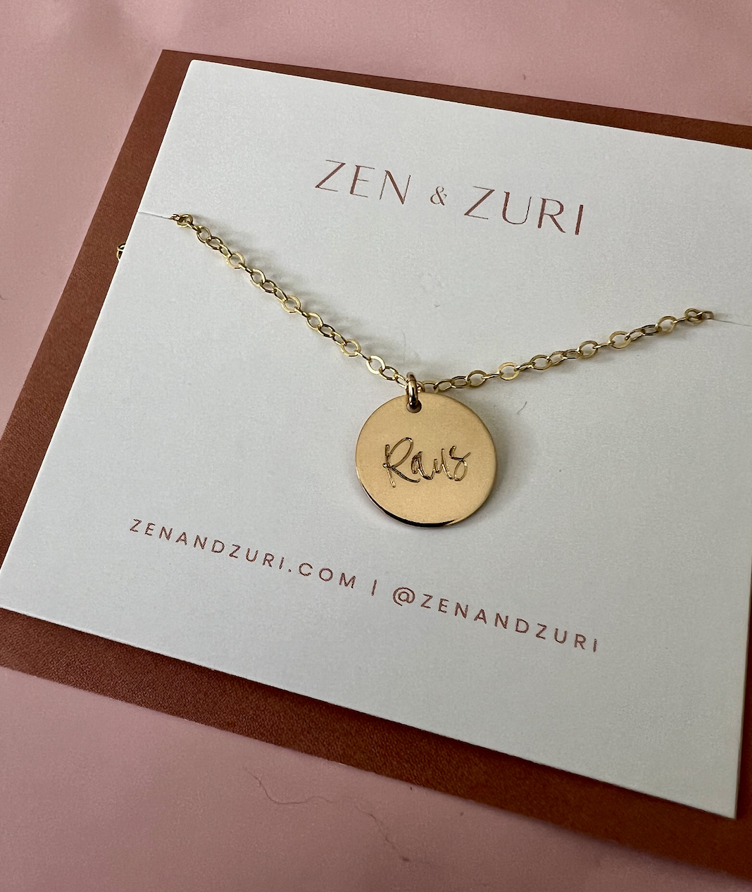Zen & Zuri Gullkjede - "RAUS"