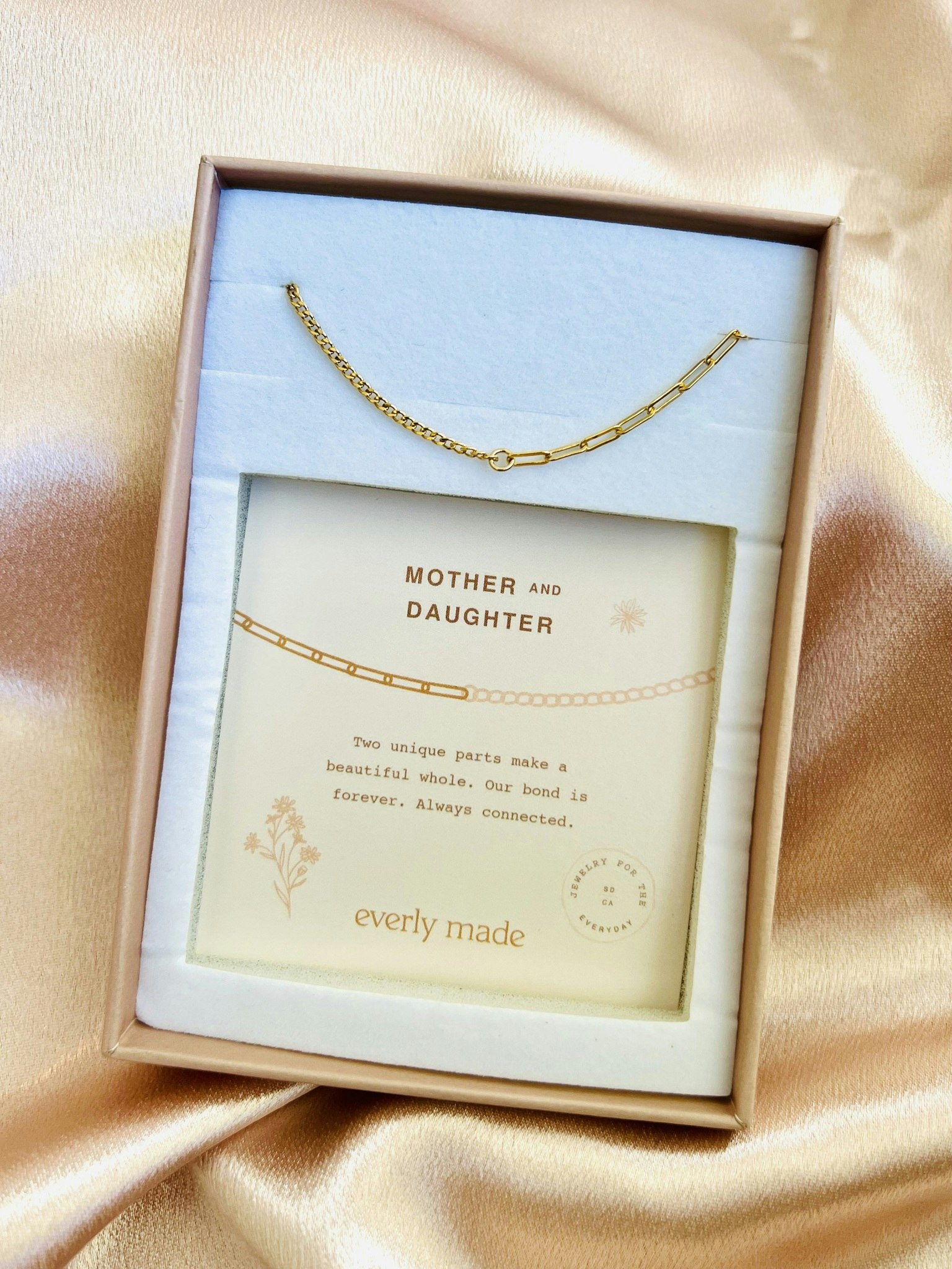 Everly Made - MOR & DATTER Gullkjede