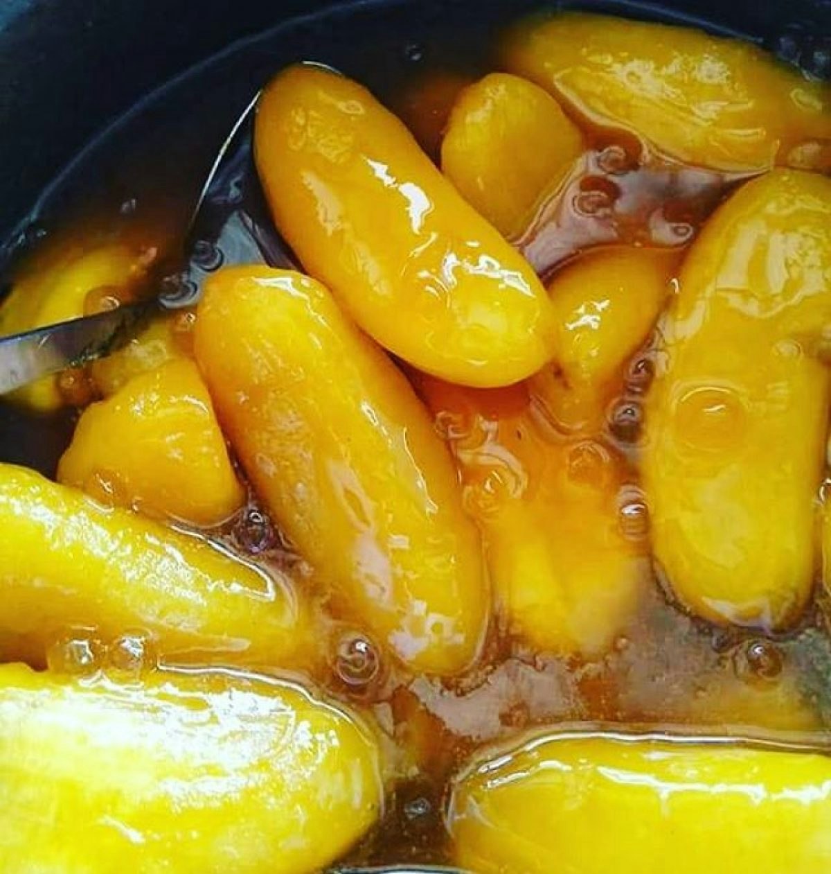 Golden Saba Whole Steamed Saba bananas (454g)