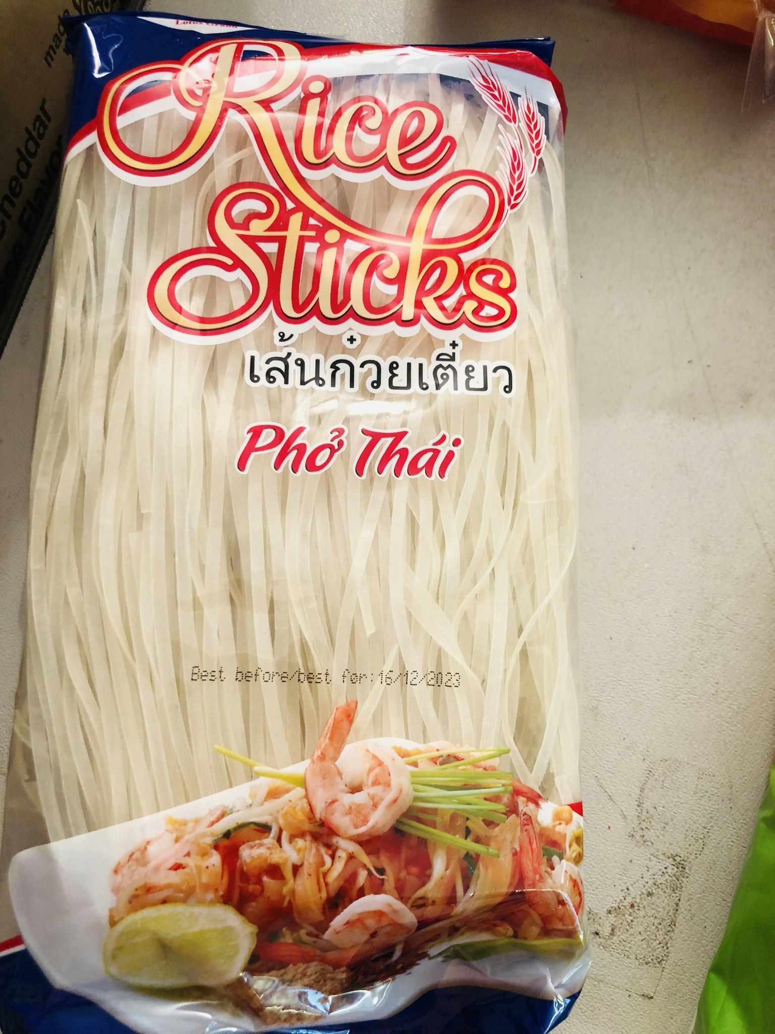 Rice noodles/ pad thai noodles