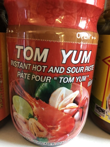 TOM YUM
