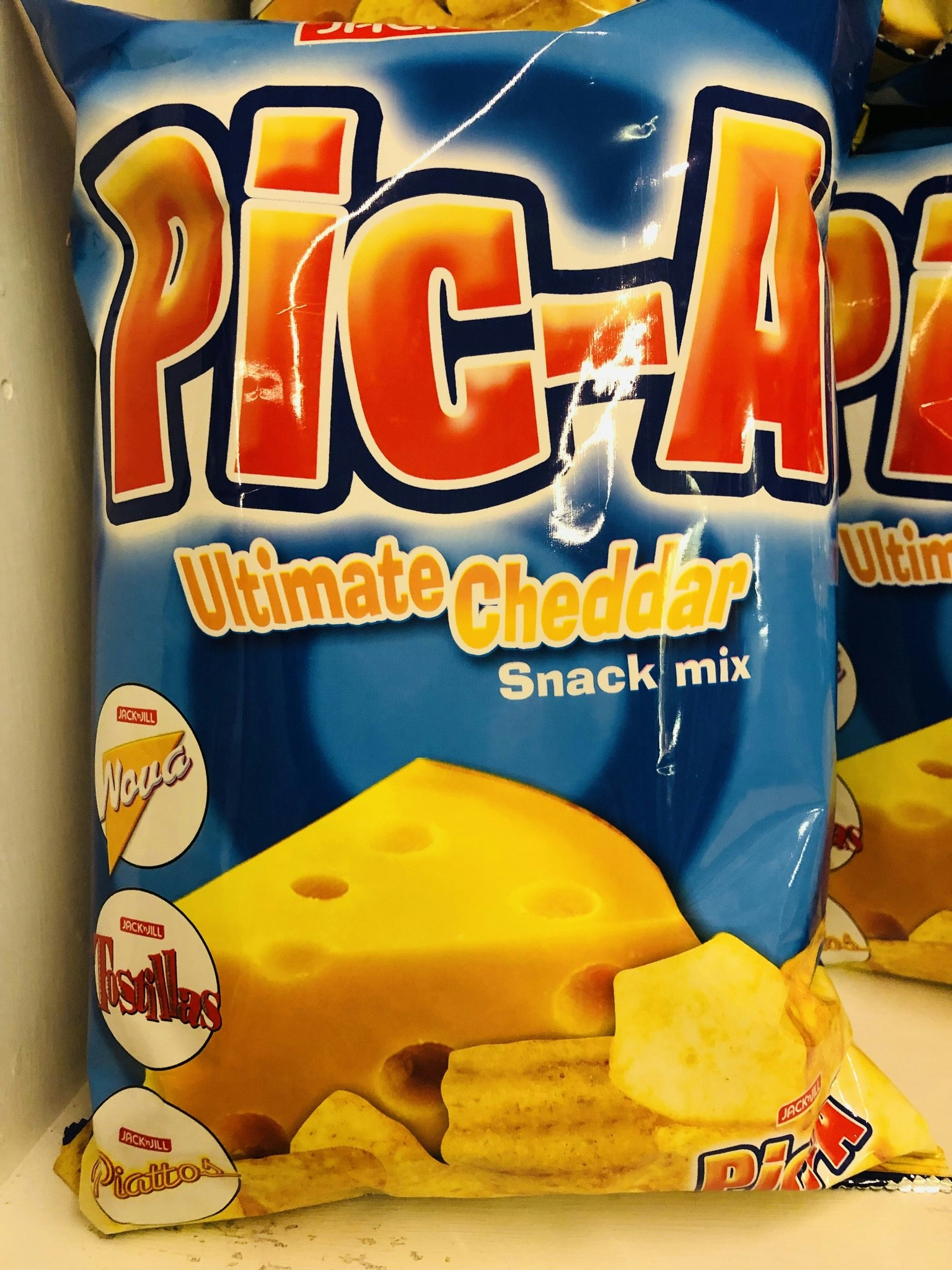 Pic-A ultimate cheddar snack mix 180g ( ikke på lager)