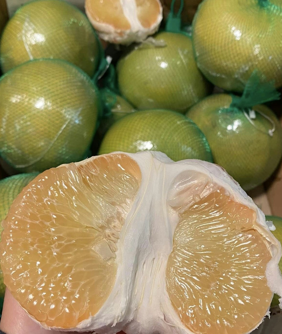 Pomelo,Super juicy and tasty 1.3 kg