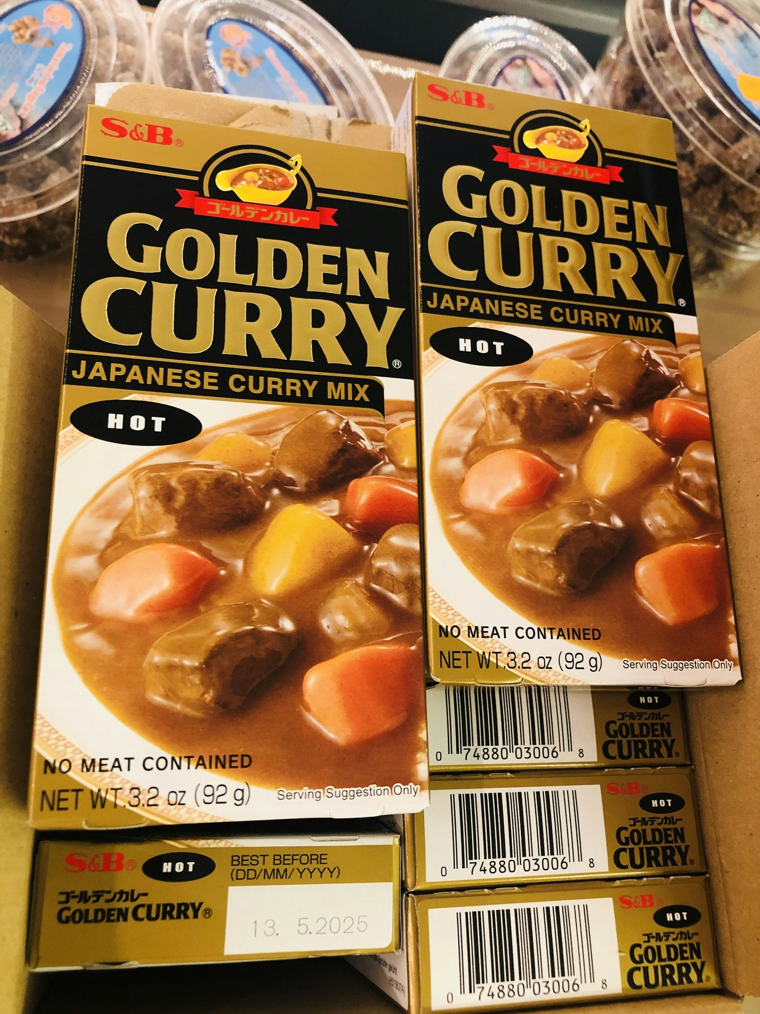 S&B GOLDEN CURRY VEGETARIAN HOT 92g