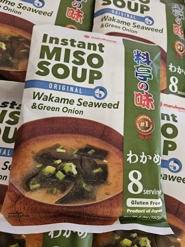 Instant Miso Soup wakame seaweed original & green onion 8 serving 152g ( product of Japan )