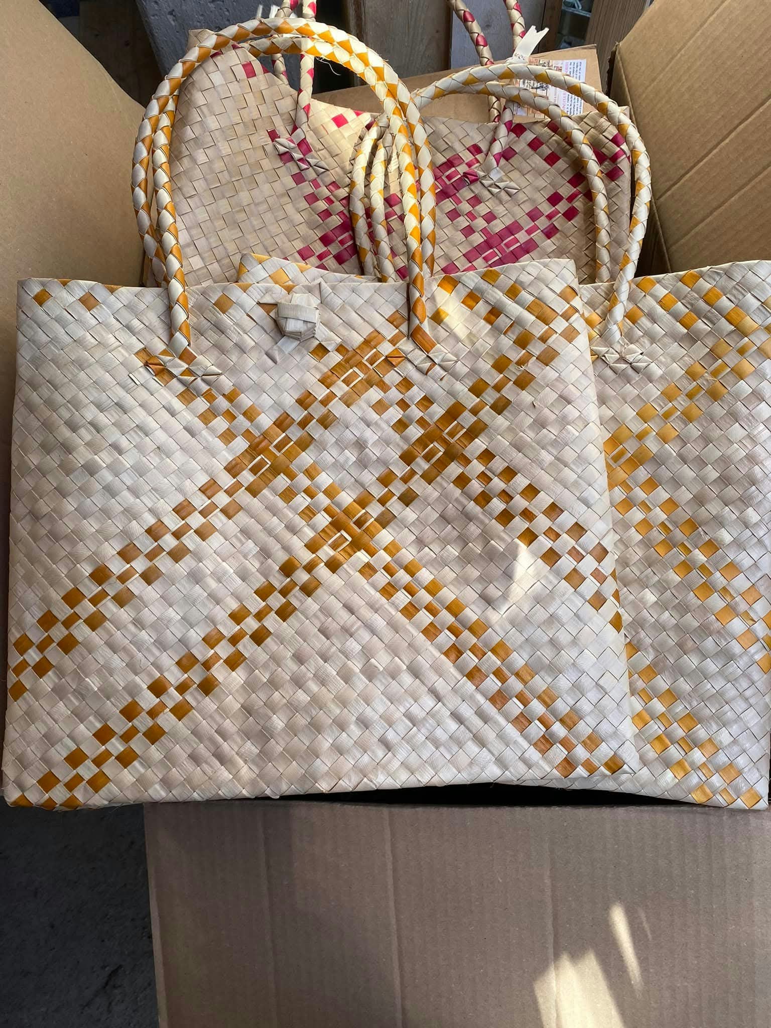 Bayong innfødt veske/ Bayong 239kr  1 stk