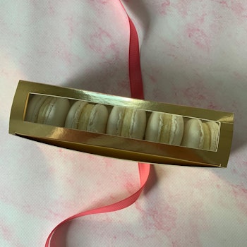 Guld macarons box för 5-6 st macarons