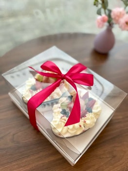 Genomskinlig box för 2 st Åggformade bakelser/chokladägg /tårtor