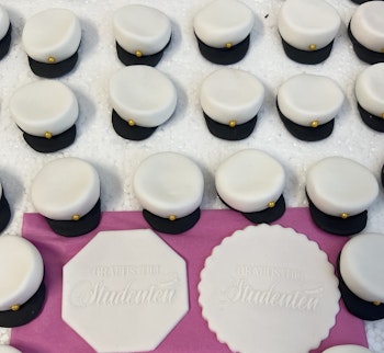 Studentmössa i sugarpaste