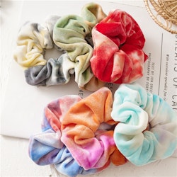 Tie-Dye Scrunchie Rød