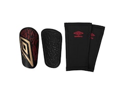 UMBRO Neo Shield Guard W/Sleeve Svart Benskydd