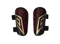 UMBRO Neo Shield Guard W/Straps Svart Benskydd