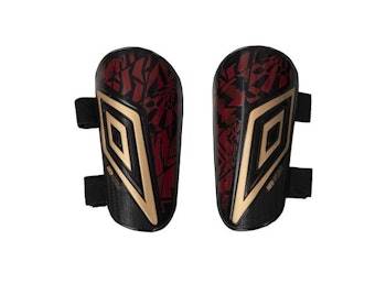 UMBRO Neo Shield Guard W/Straps Svart Benskydd