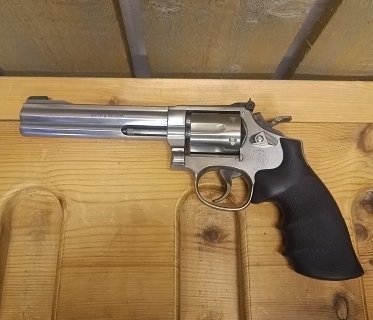 Smith & Wesson, Kal 22Lr Revolver