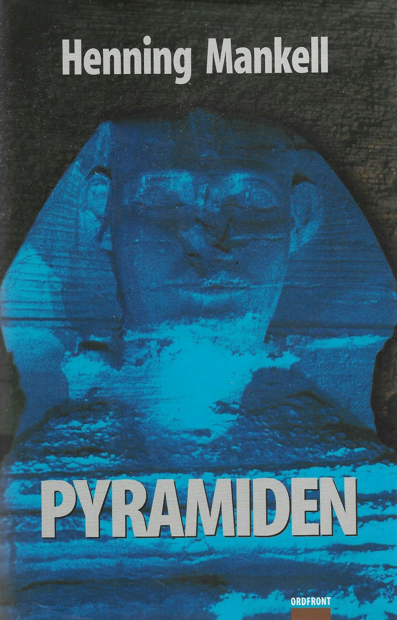 Pyramiden av Henning Mankell