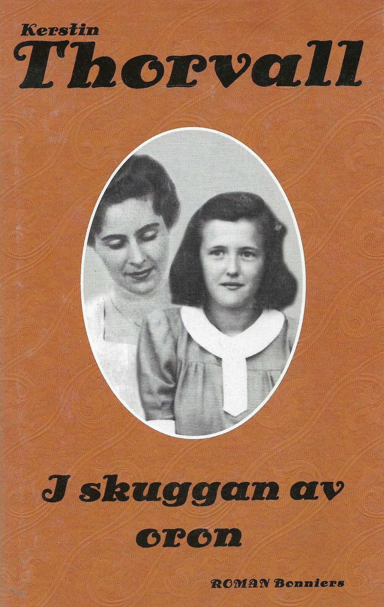 I skuggan av oron av Thorvall, Kerstin