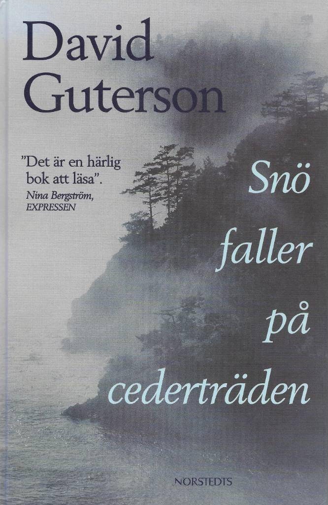 Snö faller på cederträden av David Guterson