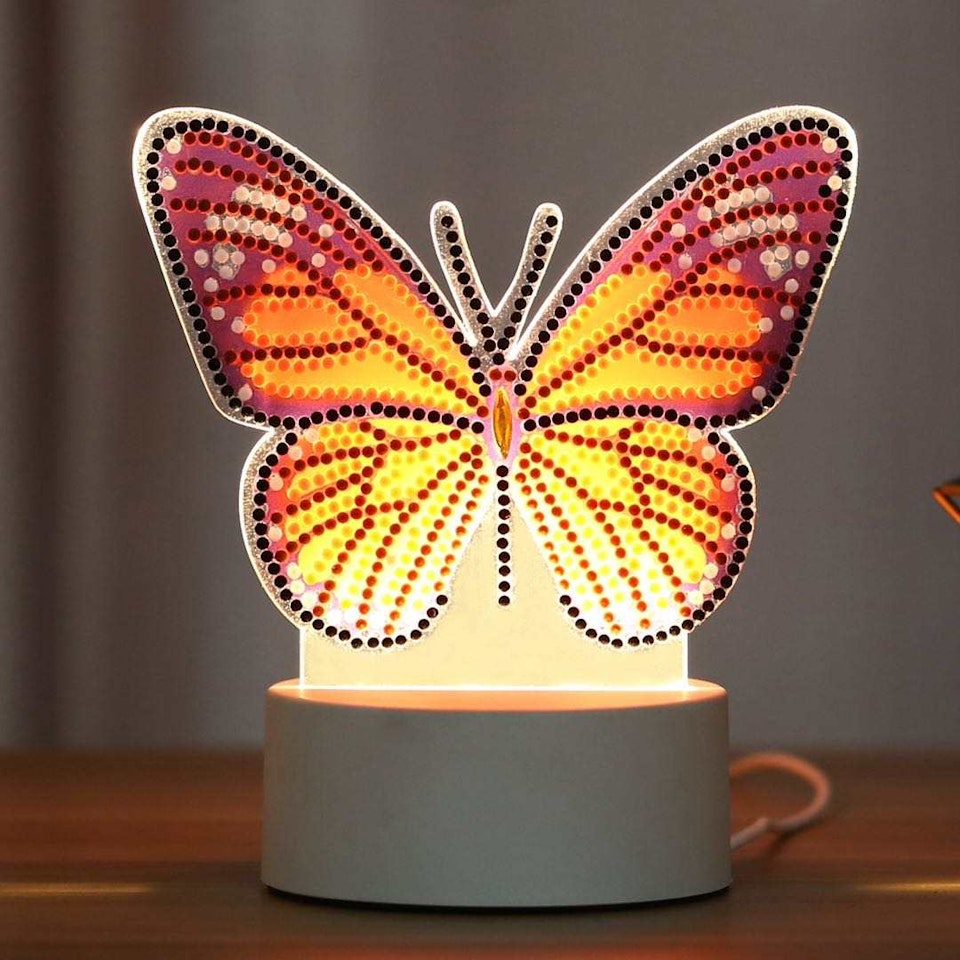 diamond painting, lampa, fjäril