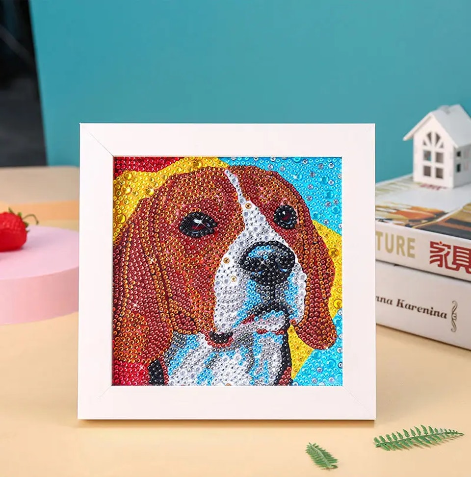 Barntavla, diamond painting, brun hund, medföljande träram