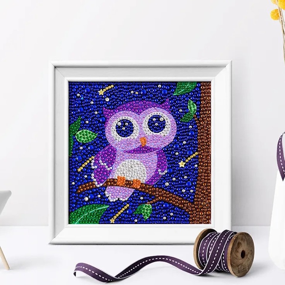 Barntavla, diamond painting, uggla, medföljande träram