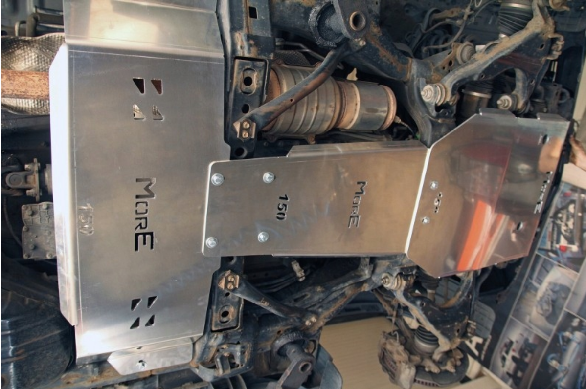 Skliplate SETT Toyota Land Cruiser J150 2014+