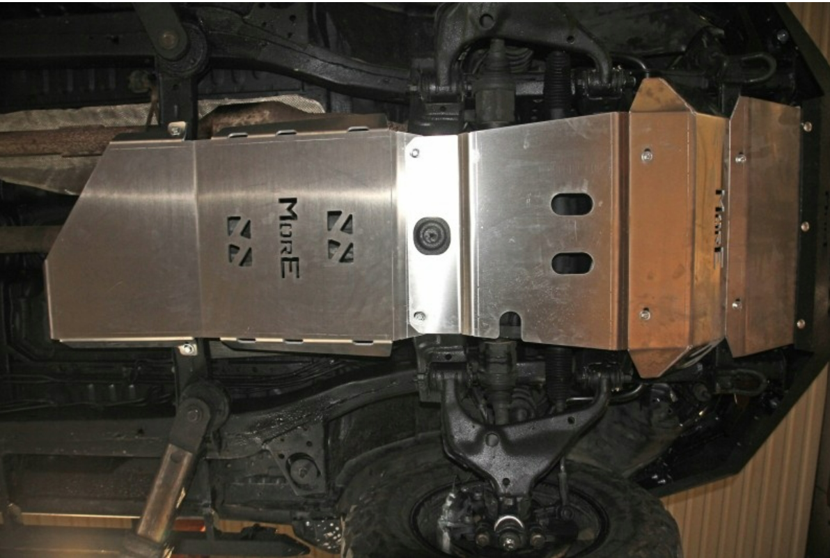 Skliplate SETT Toyota Hilux Vigo 05-15 automat