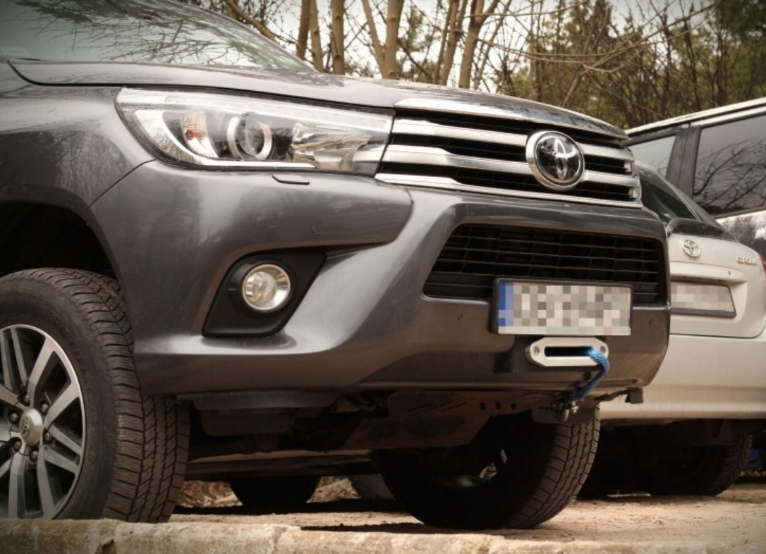 Vinsj Monteringsplate Toyota Hilux Revo 2016-2020