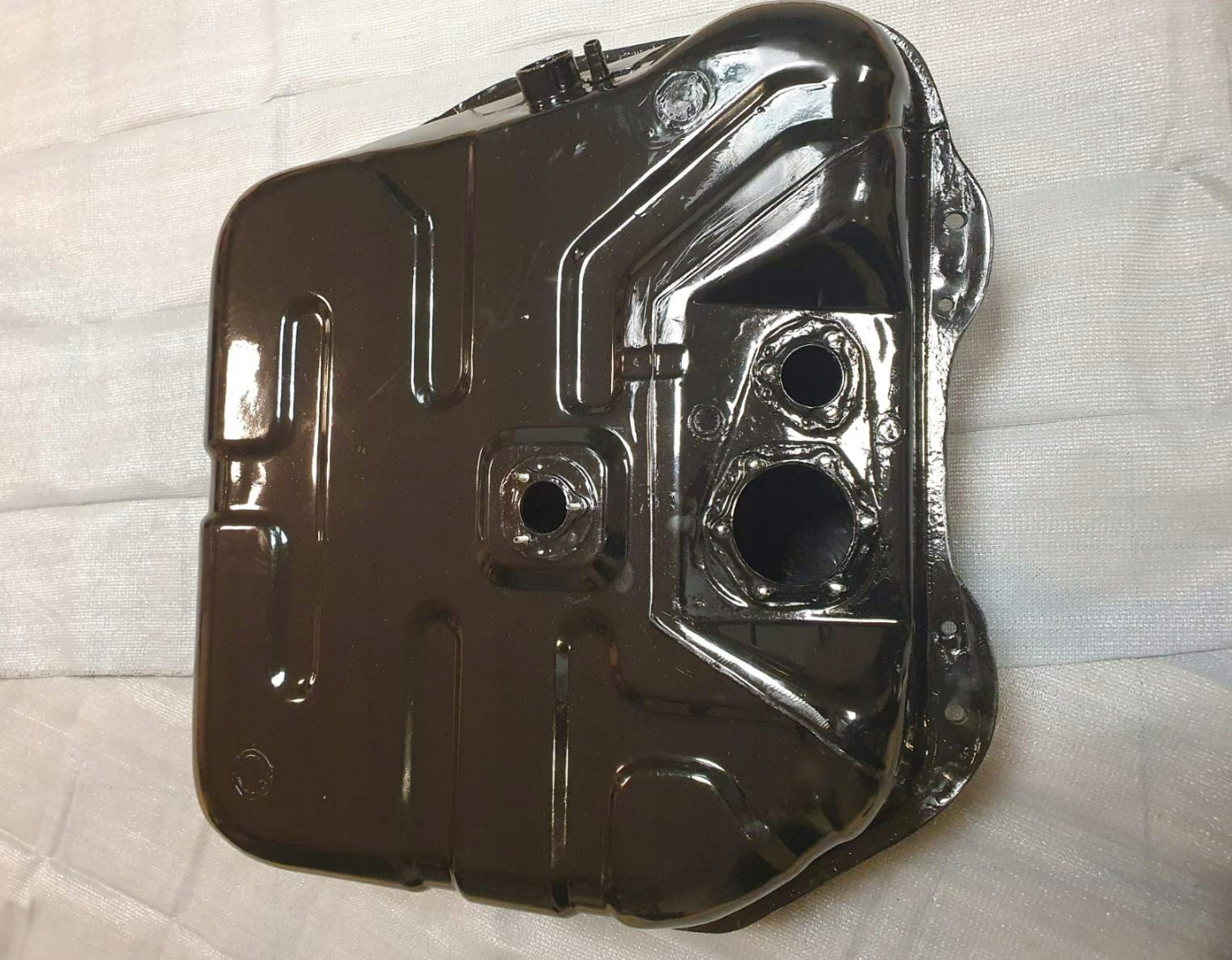 Drivstofftank, Dieseltank, tank Hyundai Galloper, Pajero MR135500 MN139463