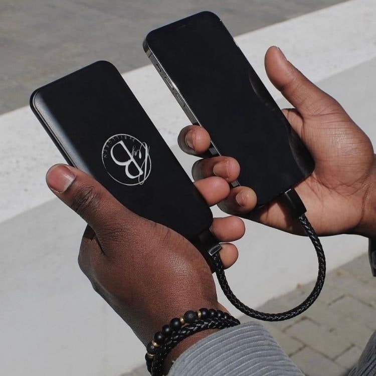 Android/iPhone | Qi Charger + Powerbank Set | Black