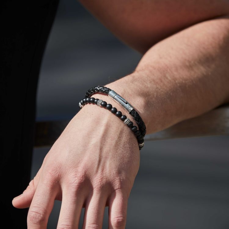 Silver/Leather bracelet